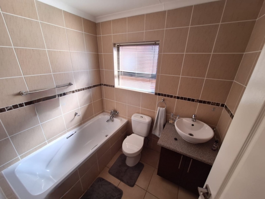 3 Bedroom Property for Sale in Shellyvale Free State